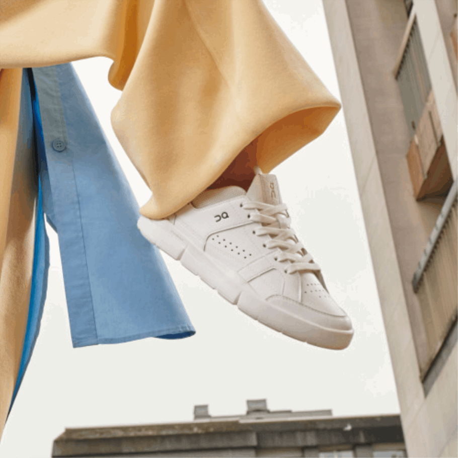 ロジャー・クラブハウスを運営する真っ白な