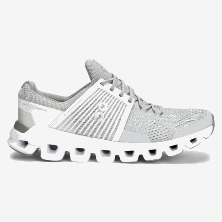 クラウドウィフト グレーシャー ホワイトを実行しているファッション