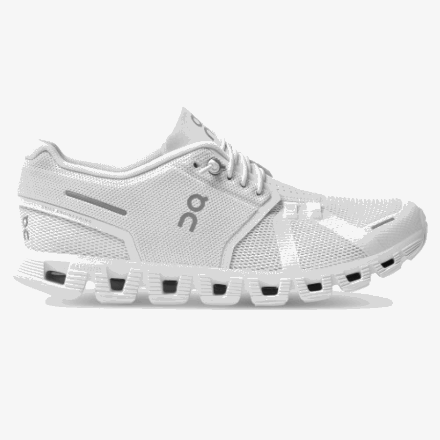 ランニング クラウド 5 オールホワイト ファッションについて