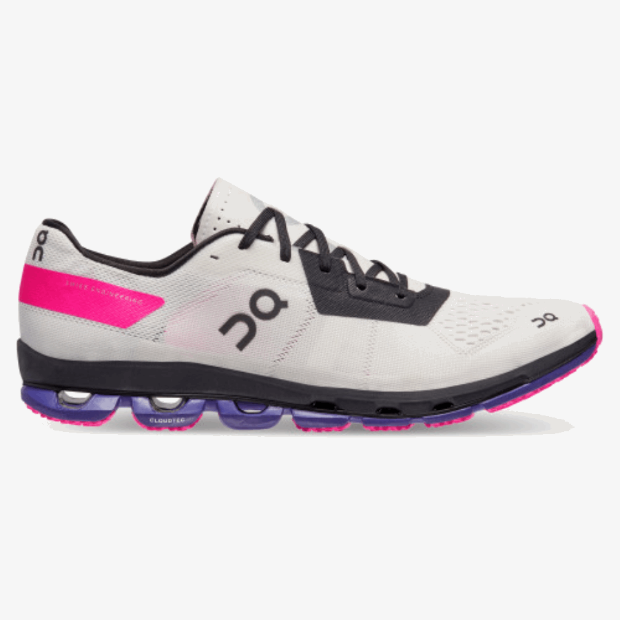 クラウドフラッシュ ホワイト インディゴ ファッションのランニングについて