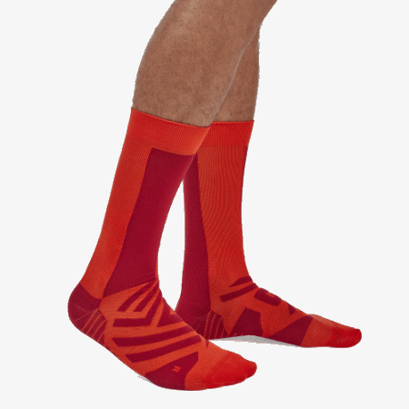 ランニング中のハイソックスチリ